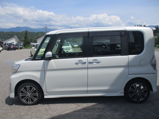 タント カスタムRS